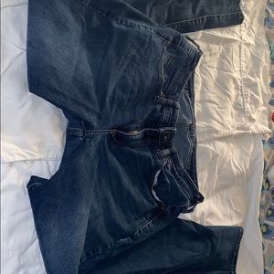 Dark blue universal thread jeans